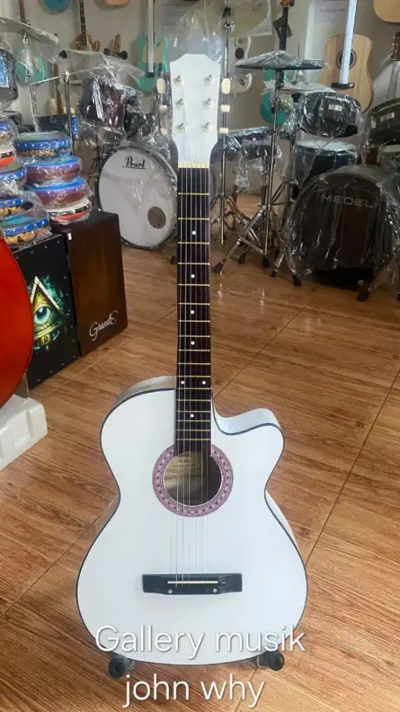 JUAL GITAR AKUSTIK PEMULA 250.000