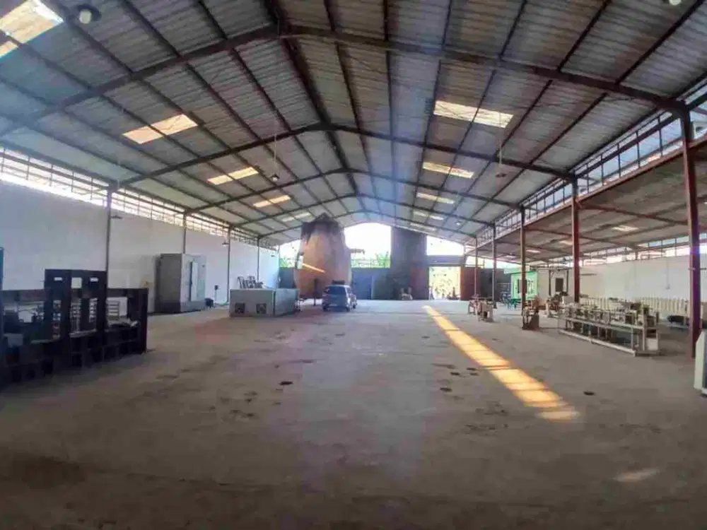 Jual Gudang Industri  Cikalong Wetan