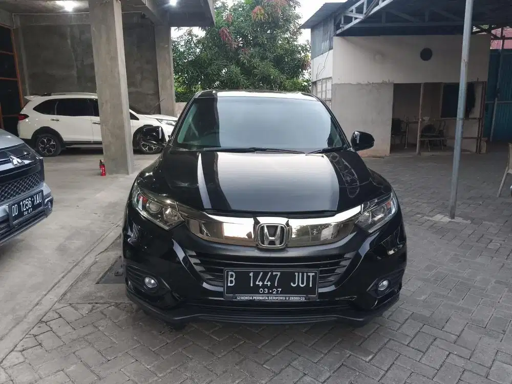 HONDA HRV E 2018 AT HITAM