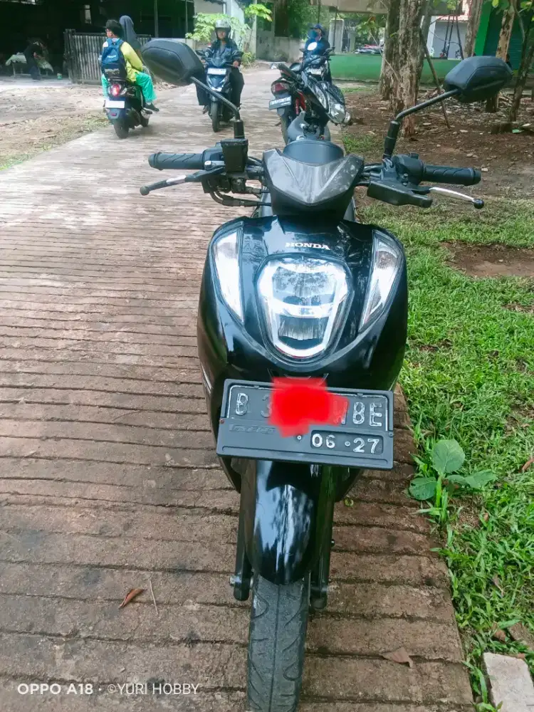 Honda New Genio 2022 Ban Donut