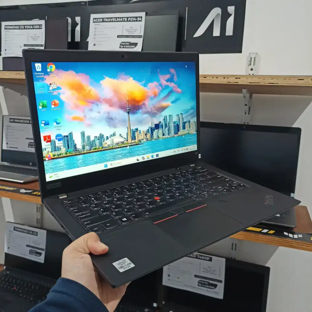 LAPTOP BEKAS LENOVO THINKPAD T14 GEN1 INTEL CORE I7-GEN10 , RAM 16 GB