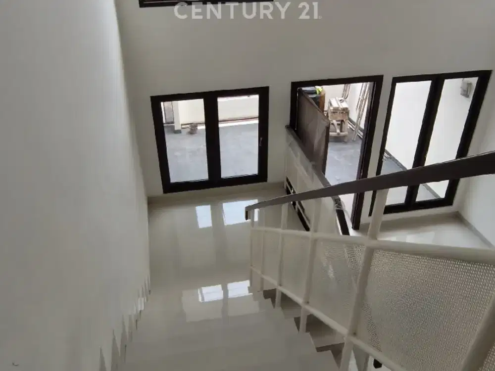 Rumah Minimalis Bebas Banjir Di Taman Alfa Indah Jakarta S9787