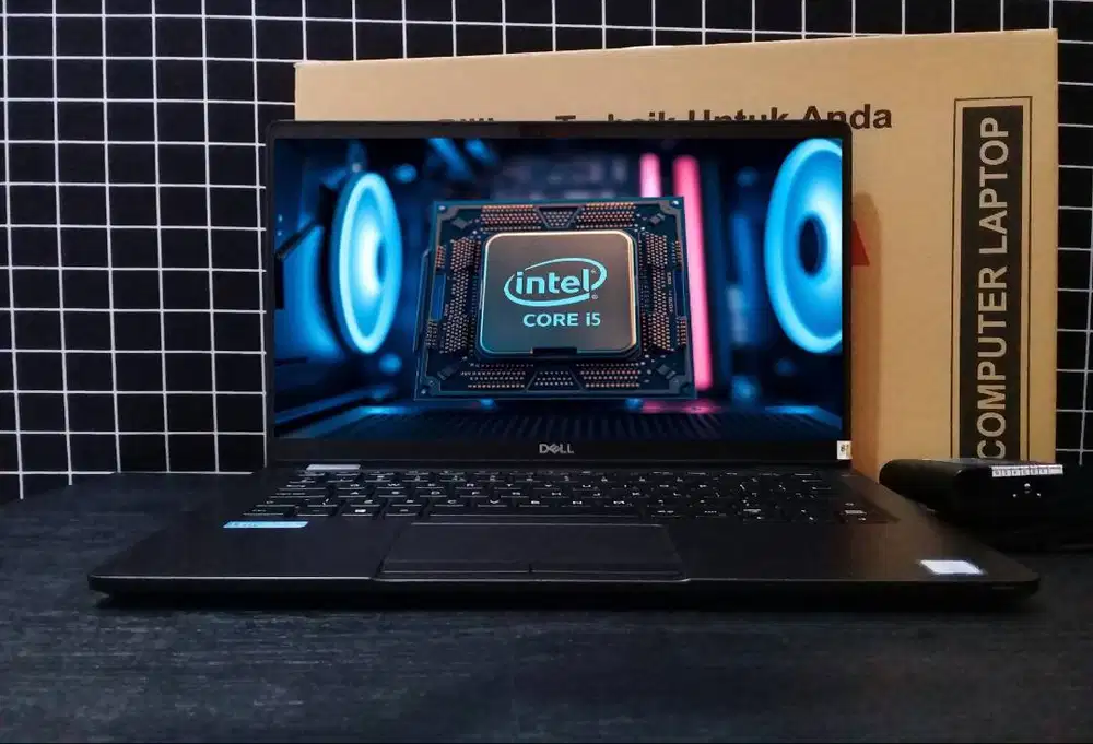 Laptop TouchScreen Fulzet | Core i5 | Ram 8 | SSD 256 | Lok Malang