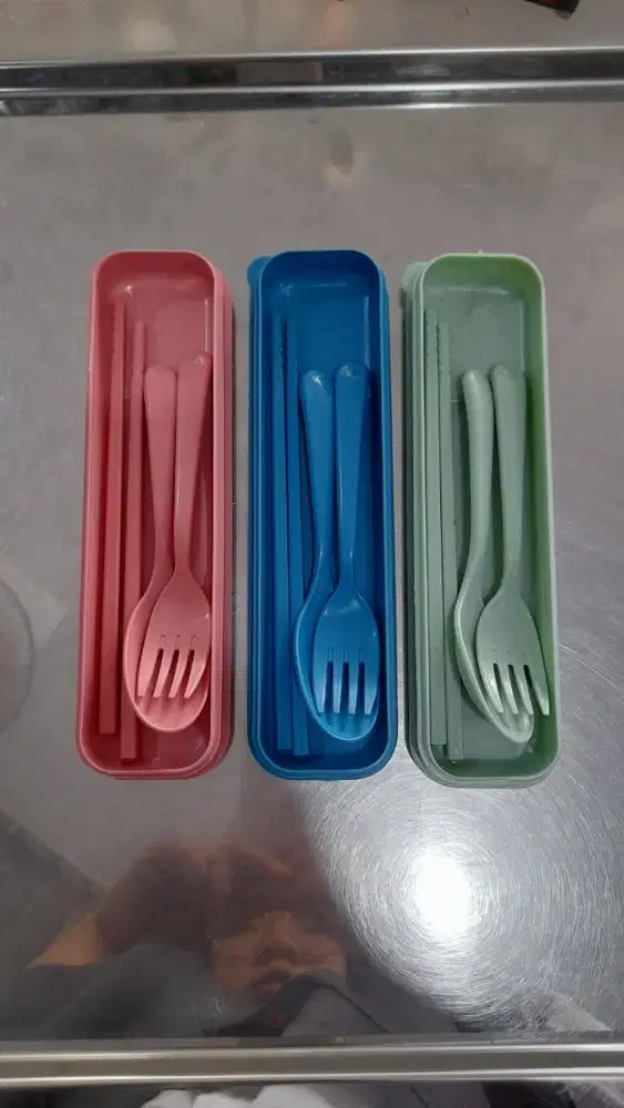 Set Alat Makan Jerami 3 in 1 dengan Kotak Peralatan Makan Portable