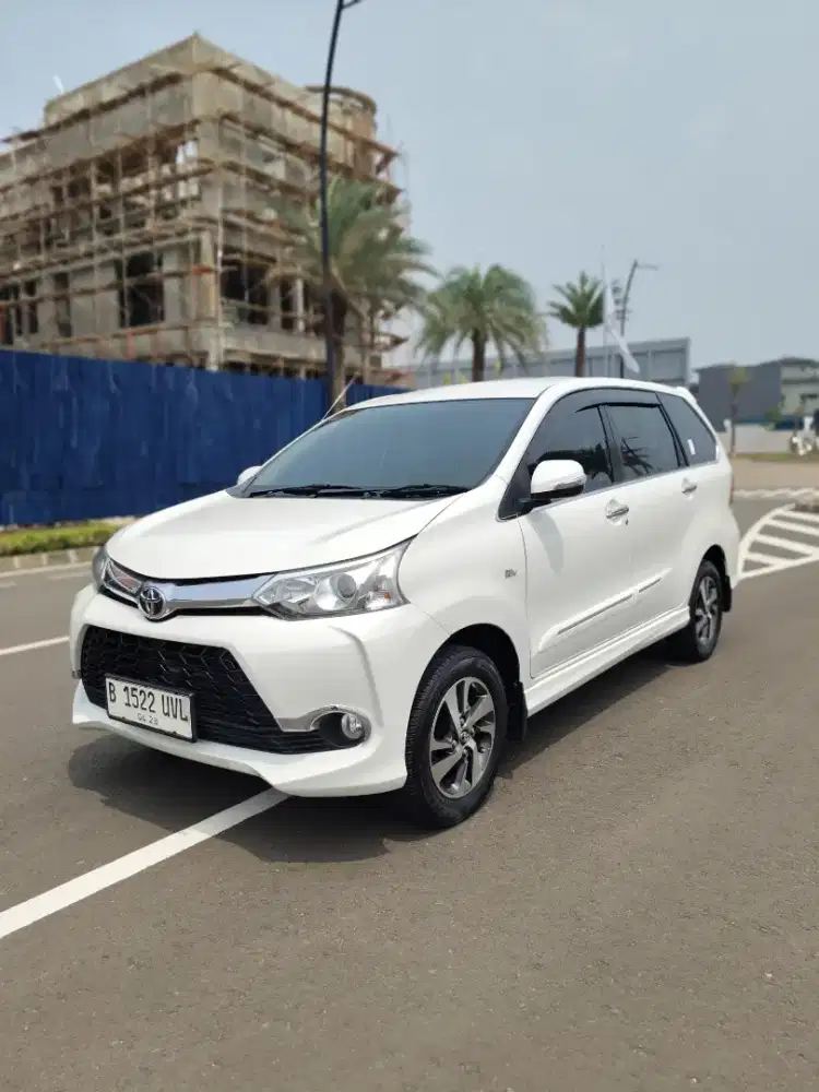 SUPER LOW KM Avanza Veloz 1.5 AT 2016