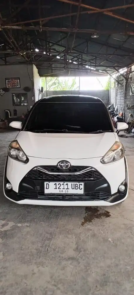 Toyota sienta at metic tyfe v 2020