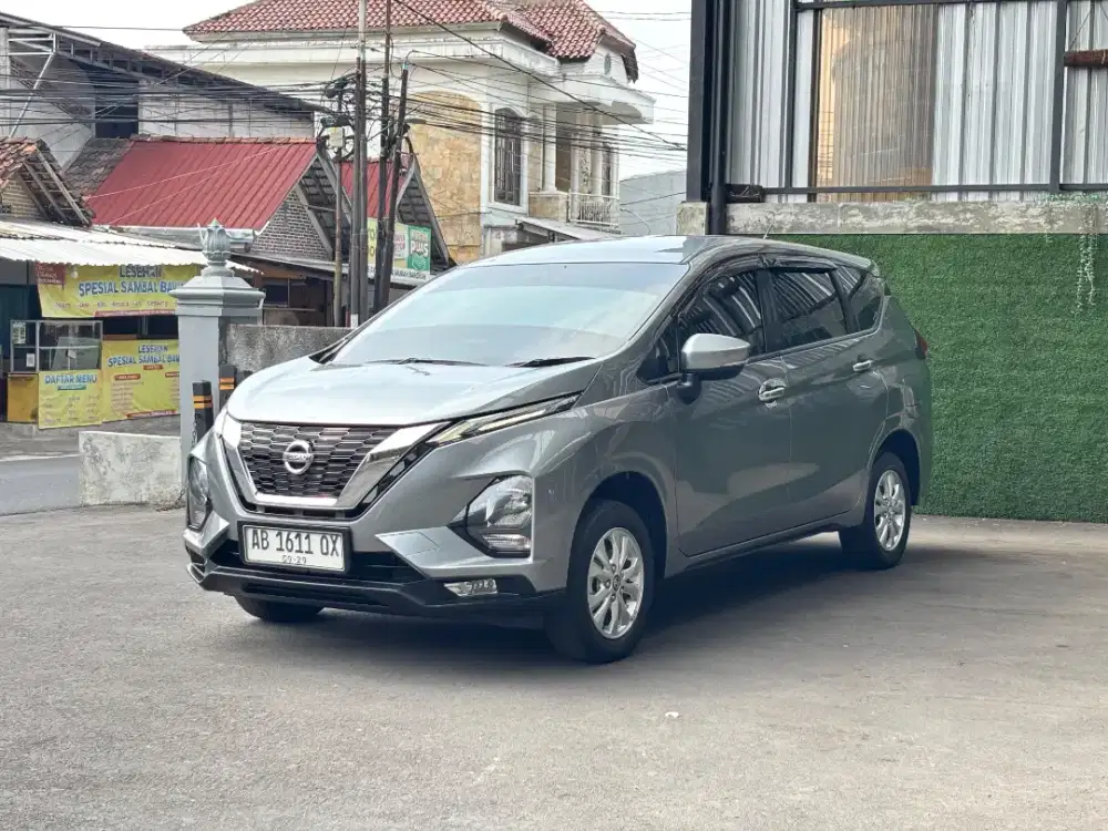 Livina 2019 tangan pertama pajak panjang