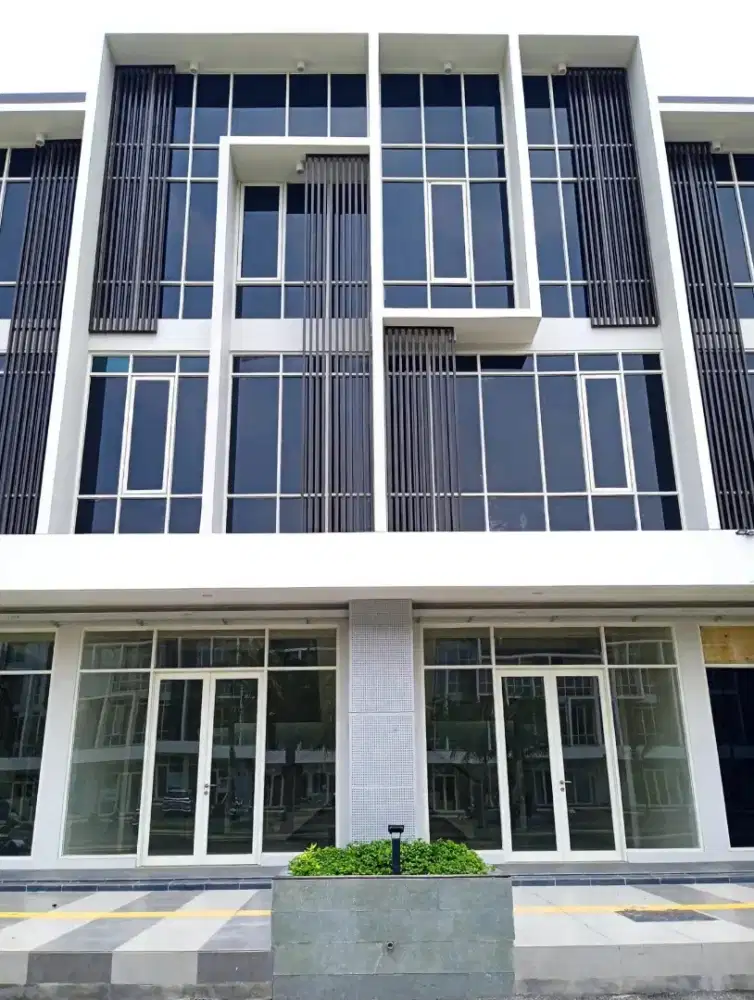 Disewakan 2 Ruko Jejer Northwest Boulevard