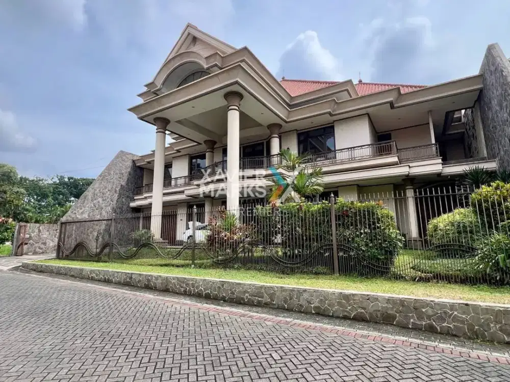 Dijual Rumah Mewah Terawat di Ijen Klojen Malang Old Money Vibe