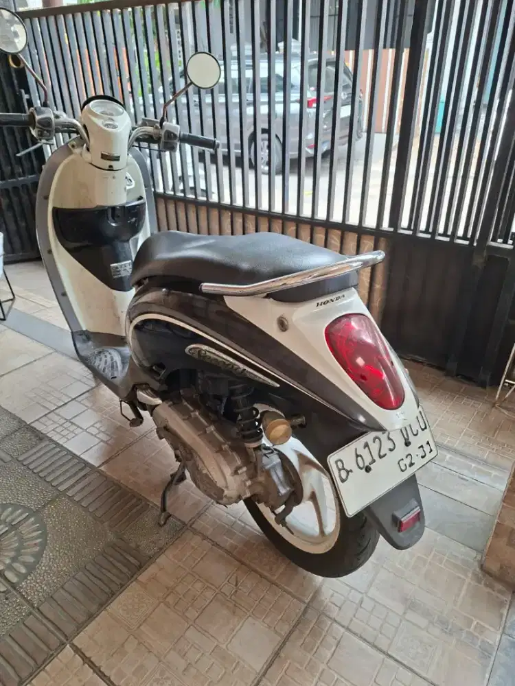 Motor tangan pertama dari baru motor halus pajak  ON