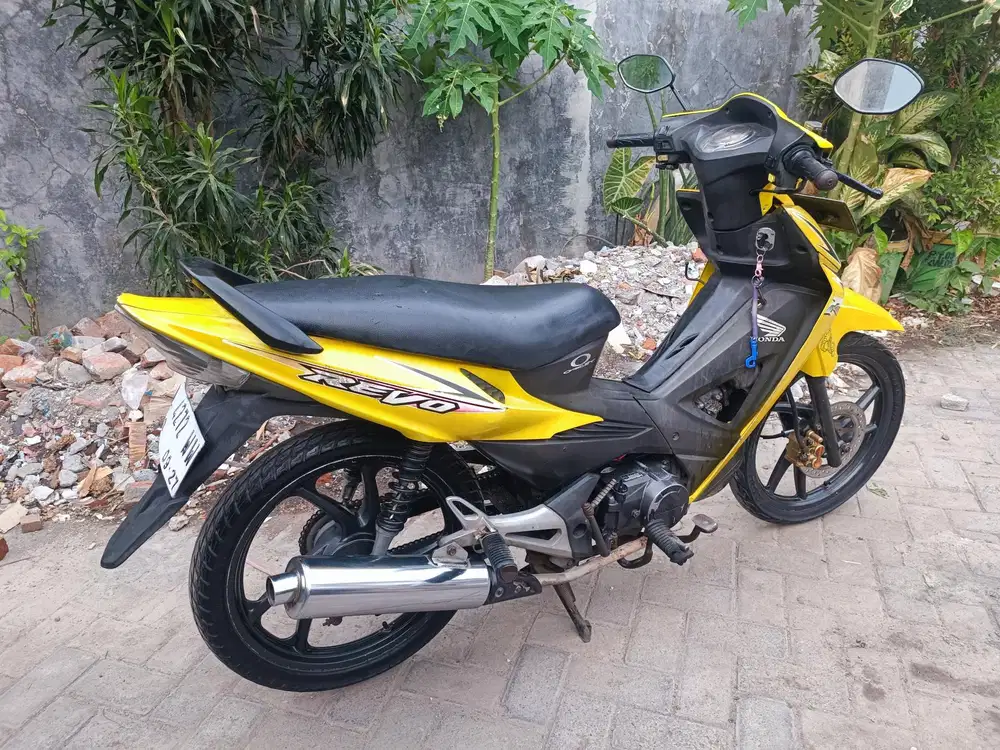 UD ENY MOTOR - Honda Revo thn 2007 super