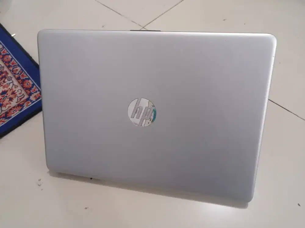 Laptop HP 14s Intel celerin n4020 ram 4 SSD 256.murah aja