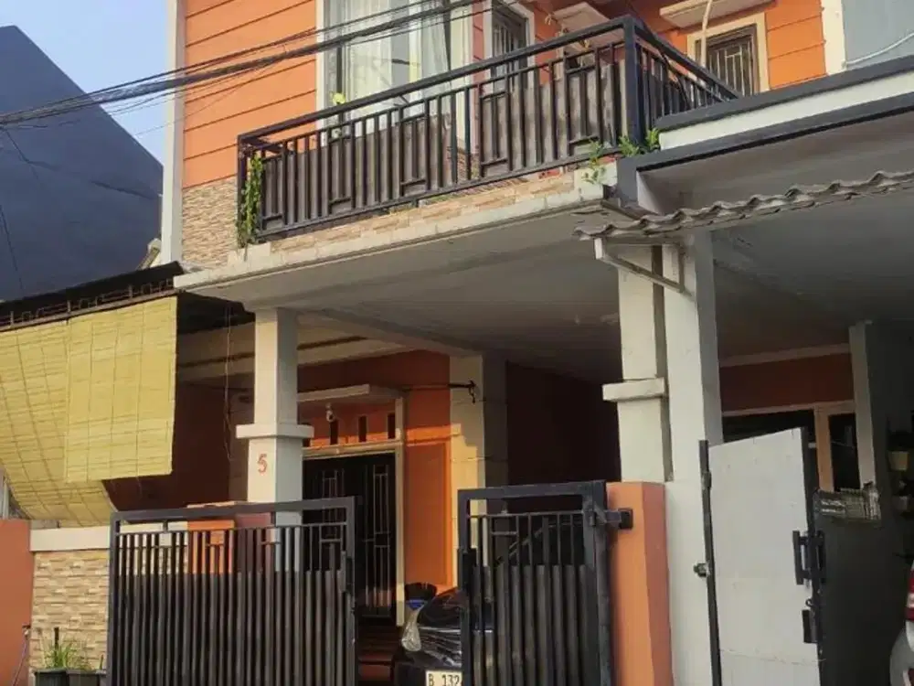 VIEW TAMAN! RUMAH TAMAN ROYAL 2 LANTAI 1,7M