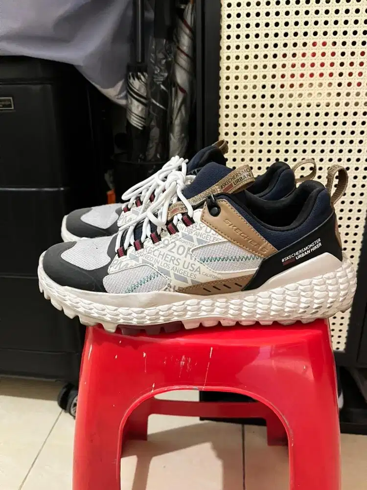 Sepatu Skechers