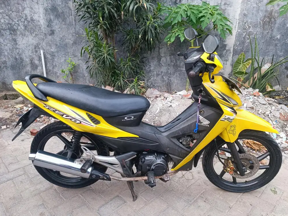 UD ENY MOTOR - Honda Revo thn 2007 satset