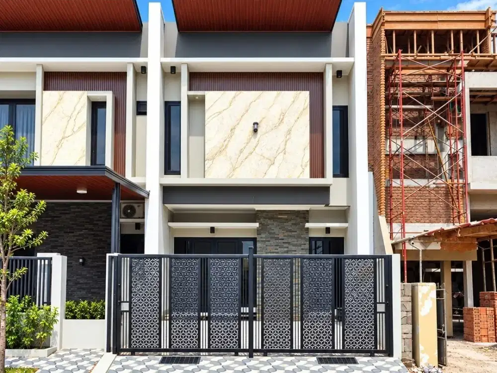 Dijual Rumah Baru Manyar Rejo Surabaya Timur 2 Lantai One Gate SHM