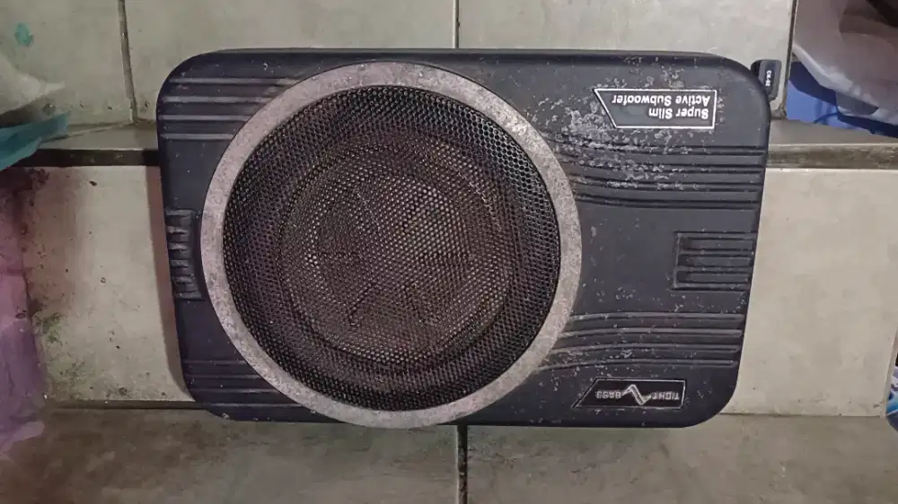 Power Subkolong mobil THIGHT BASS 8in -min socket gk ada