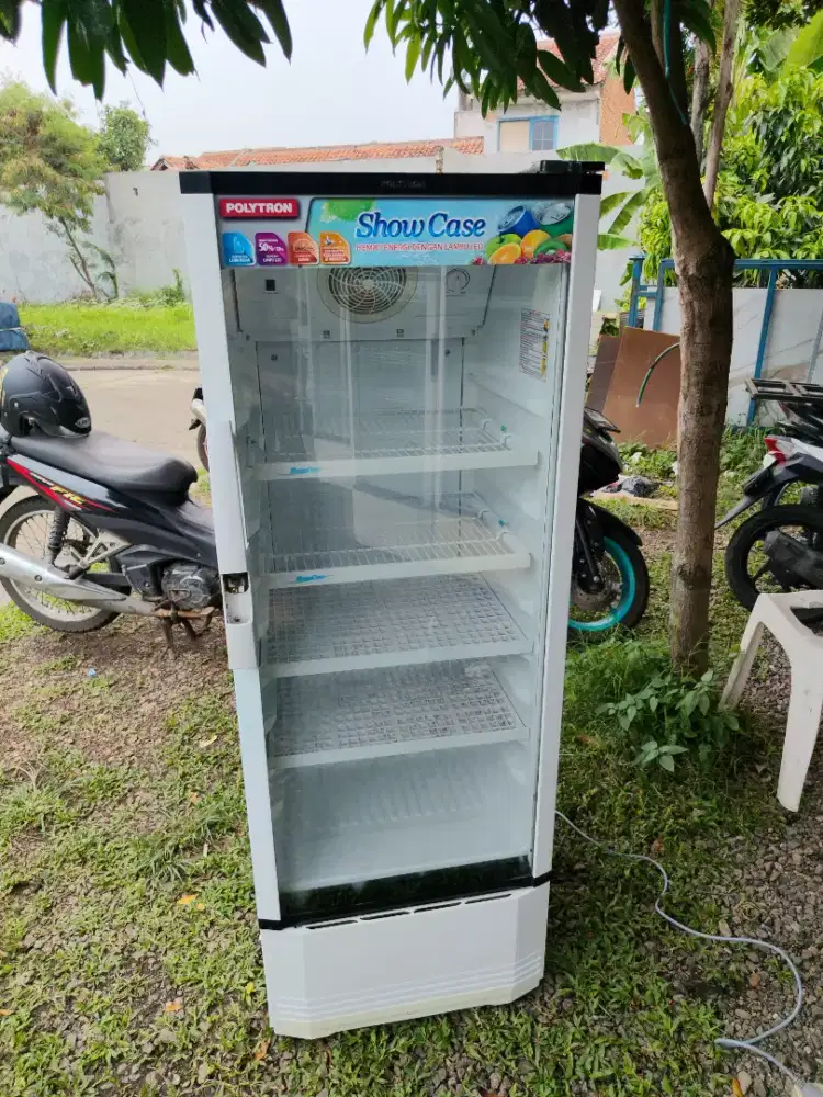 Showcase Polytron normal semua, ukuran sedeng