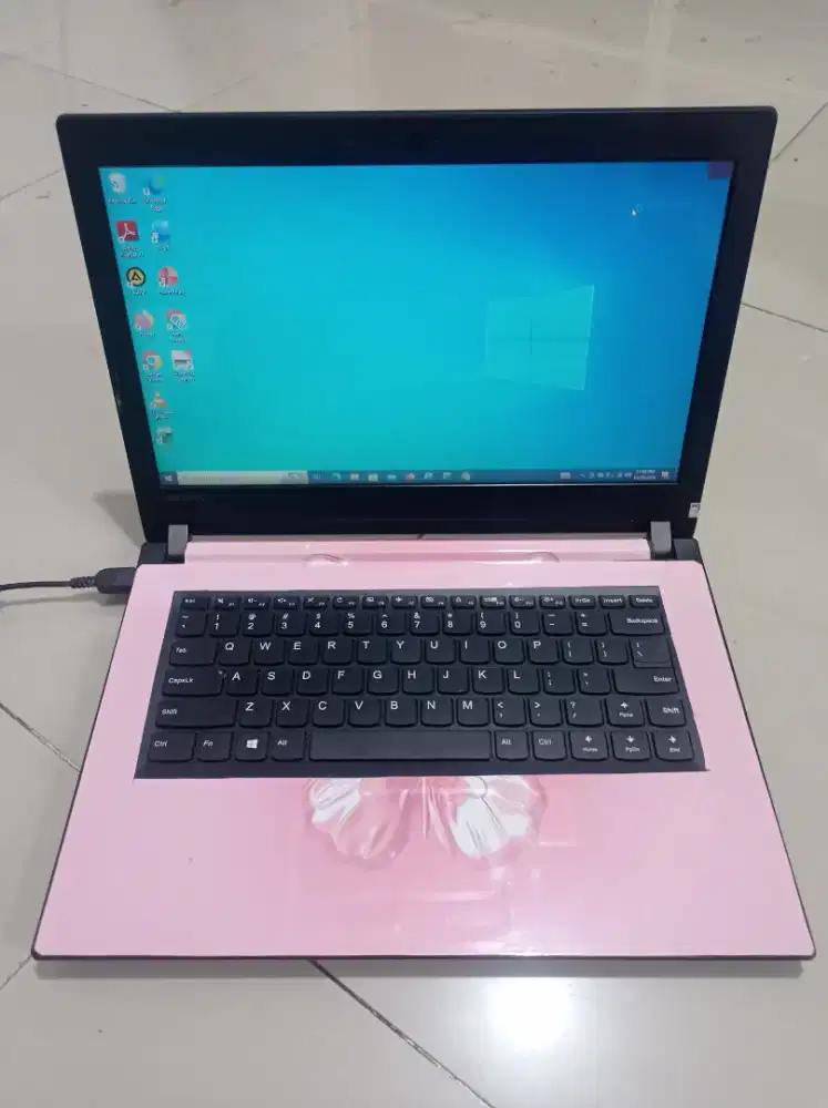 Laptop lenovo 80wr i5 gen 6 ram 8 SSD 128 cakep warna fnya