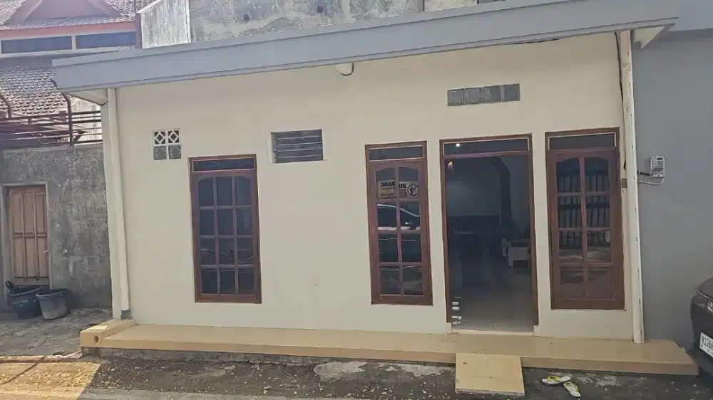 Disewakan rumah di jalan nusa kambangan .kasin.malang kota