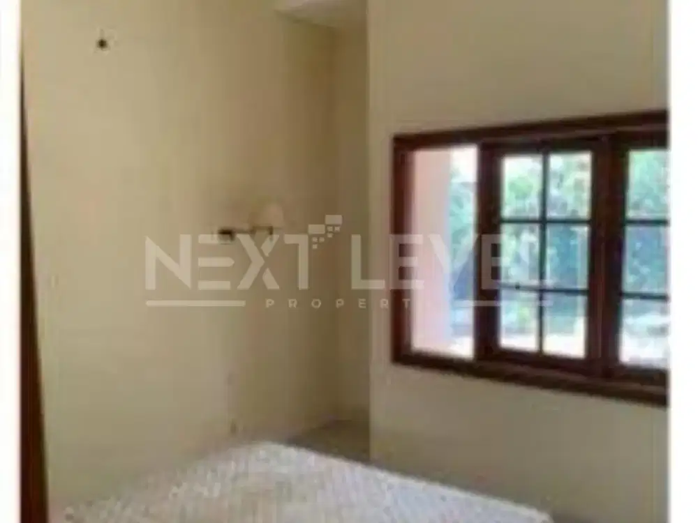 Dijual atau Disewakan Rumah Graha Family Minimalis Strategis Siap Huni