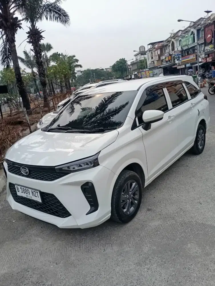 Sewa Charter  mobil harian mingguan bulanan