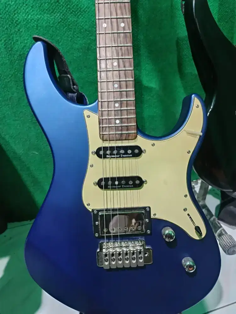 YAMAHA PACIFICA PAC612VIIX