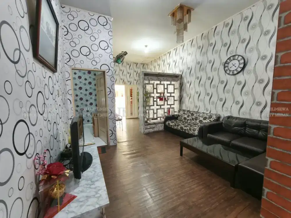 Dijual Rumah Siap Huni di Komplek Cemara Hijau Jalan Metal - Medan