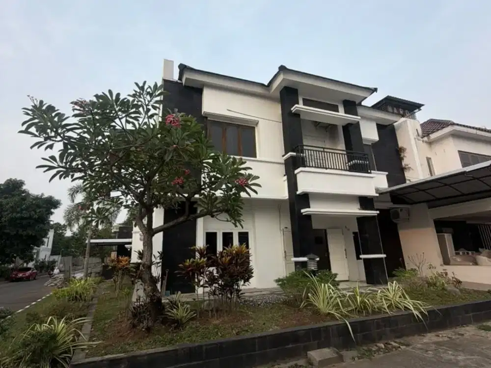 Disewakan Rumah Mewah 2 Lantai Full Furnish - Perumahan Metropolitan