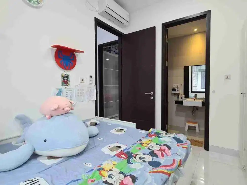 Sewa Rumah Piano Golf Furnished 3 Lantai