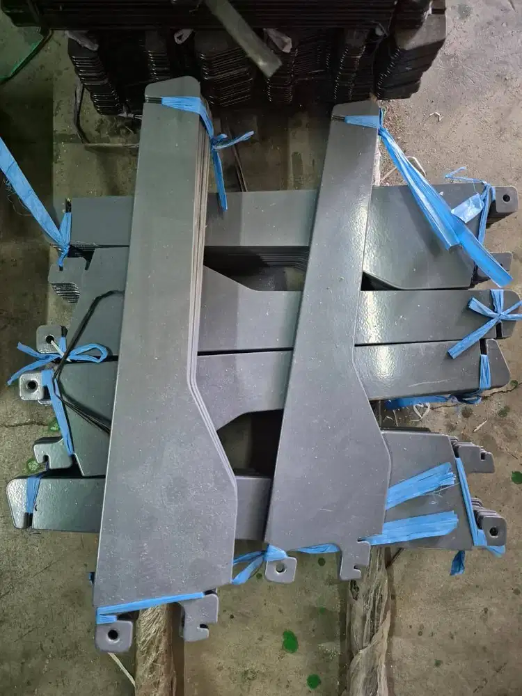 BRACKET PENYANGGA SHELVING UNTUK RAK GONDOLA P. 35 CM READY