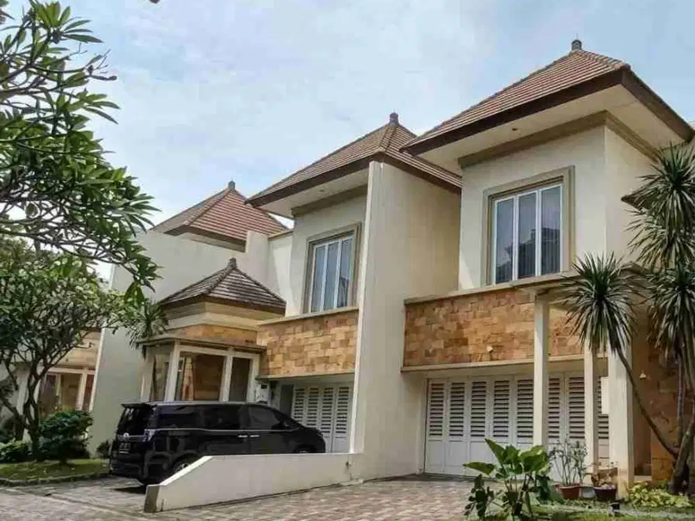 Rumah Mewah Pejaten Jakarta Selatan Ada Swimming Pool