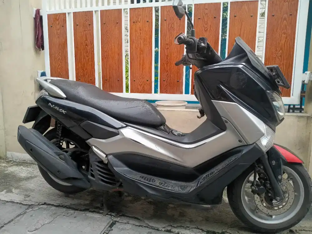 Yamaha nmax 2016 mesin halus body mulus surat lengkap