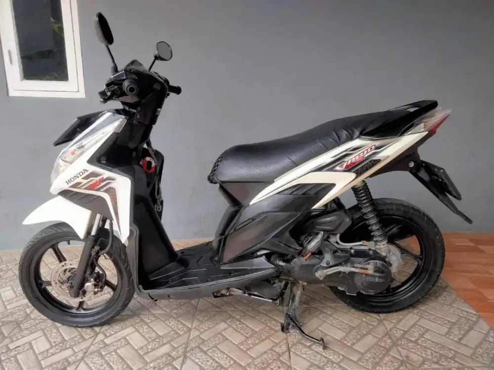 Honda Vario techno tahun 2011 siap pakai
