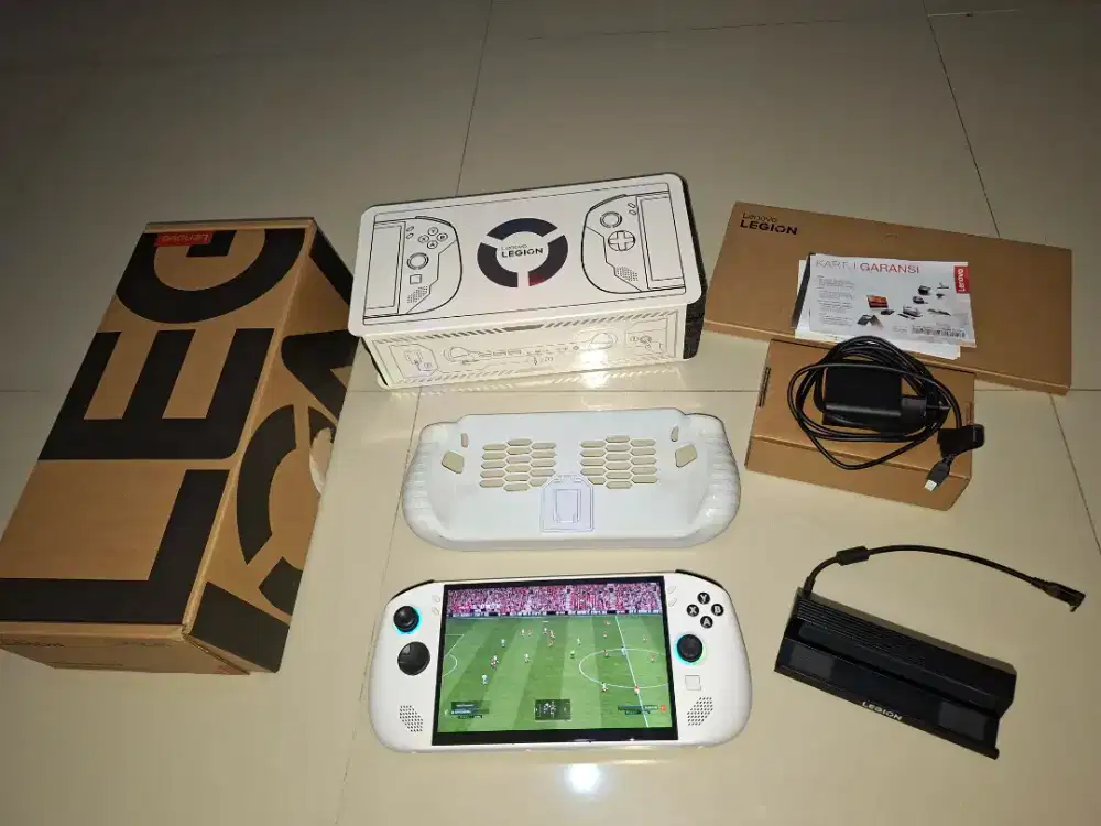 Lenovo Legion Go S Z2 Go 16Gb/512Gb (Garansi Resmi Maret 2028)