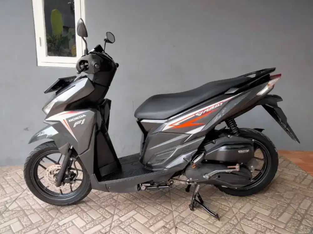 Honda Vario 125 LED OLD tahun 2017 siap pakai