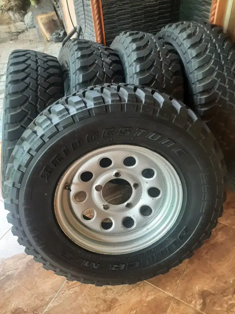 Ban dan velg jimny