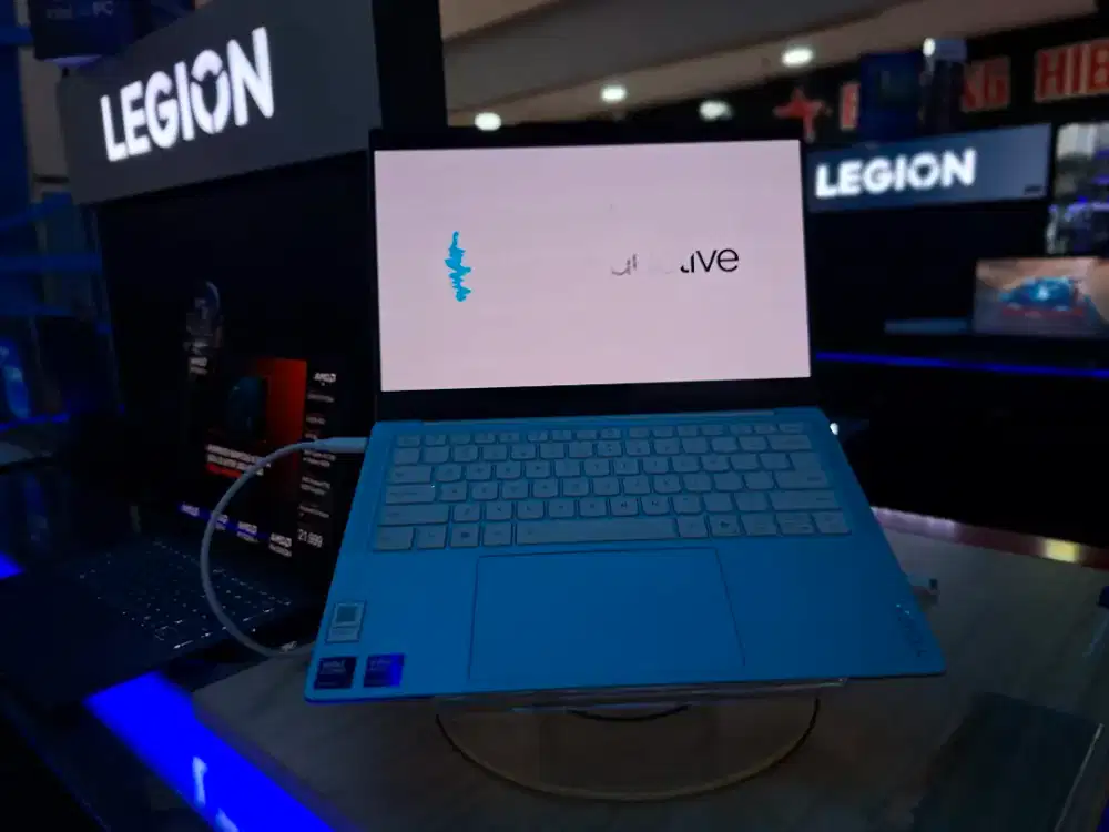 LENOVO YOGA AURA EDITION INTEL CORE ULTRA 7  16GB/512GB