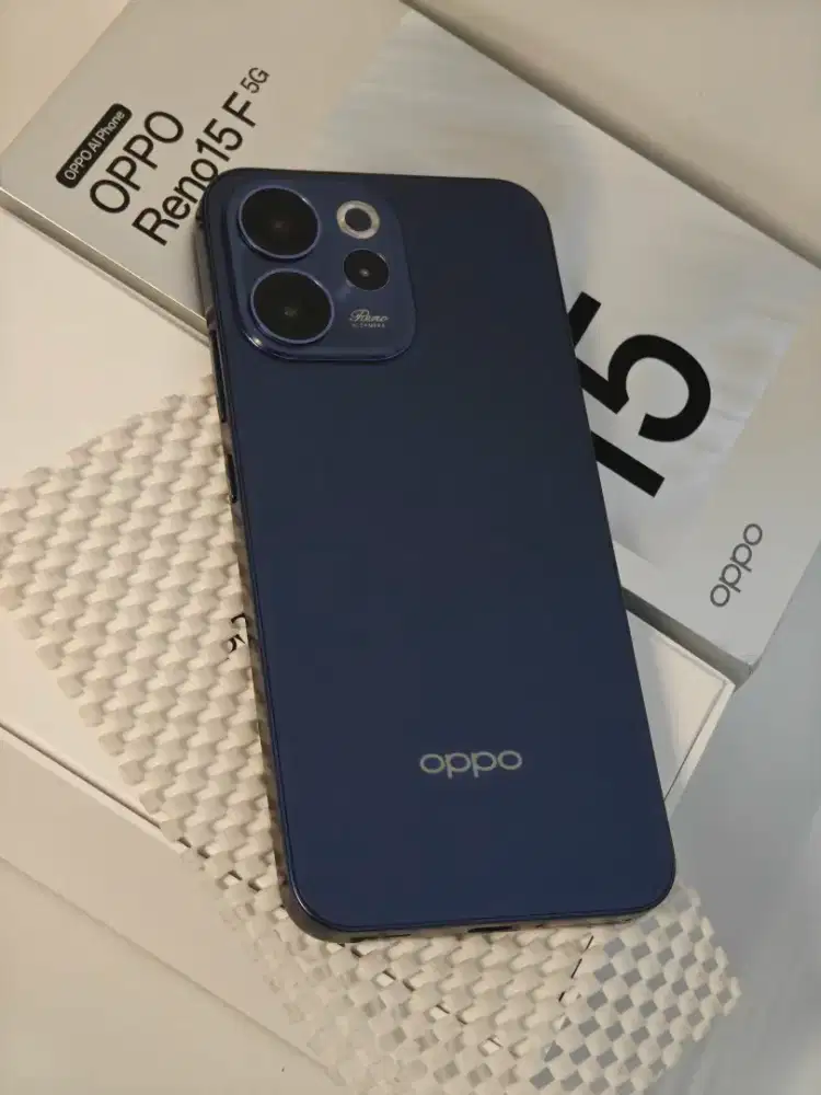 Oppo reno 15F 5G 8/256 second resmi Feb 2027