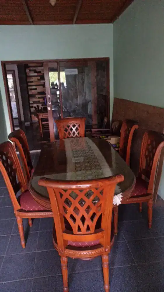 Meja makan dan kursi jati asli