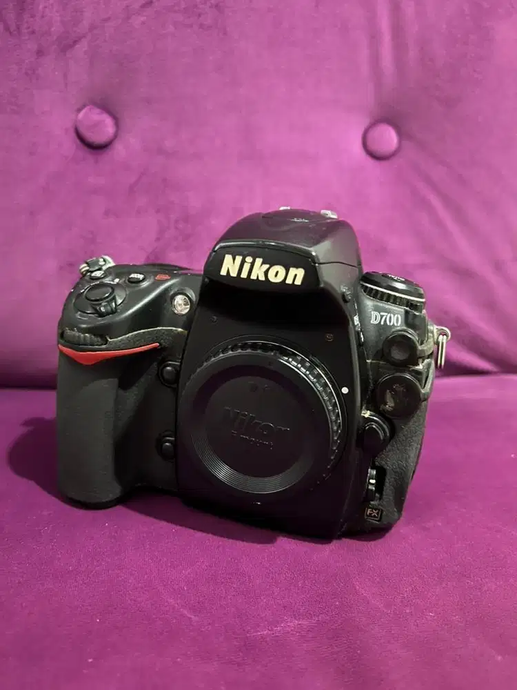 Kamera nikon D700 ( lebih tinggi dari D7000 ) full frame body only