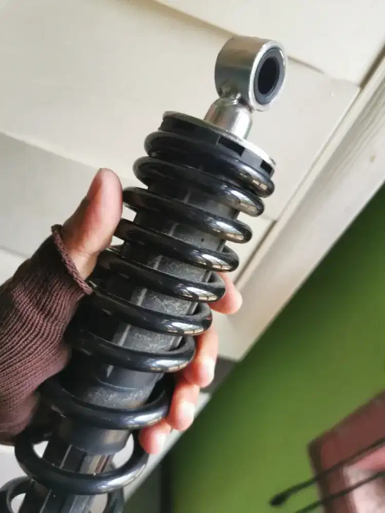 Shockbreaker belakang vario 125 2026 original