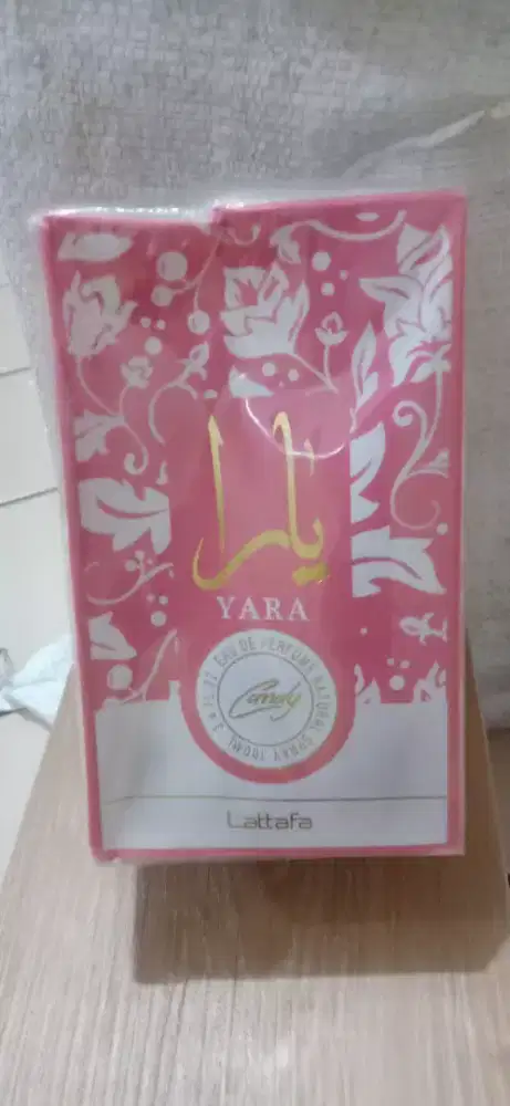 Parfum wanita Lattafa Yara Candy