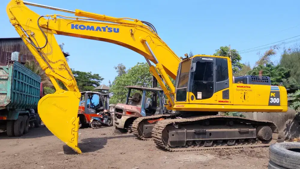 Excavator Komatsu pc300SE-8MO THN 2021