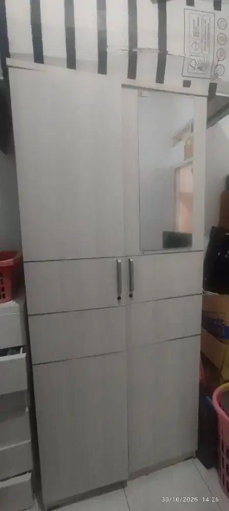 Dijual Lemari 2 pintu merk Activ