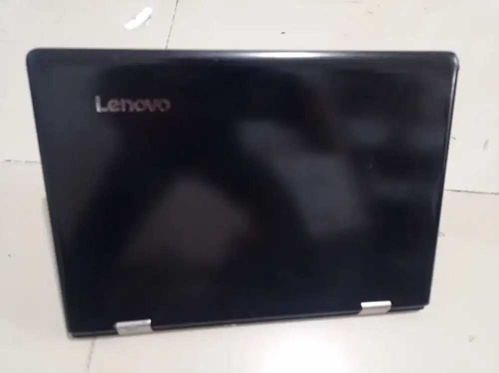 Laptop lenovo 80u4 n3350 ram 2 /128 lancar siap pakai