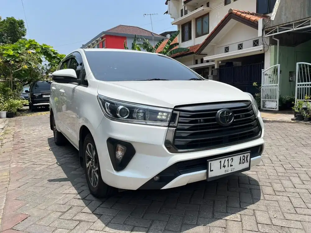 Toyota Innova Reborn V 2.4 Diesel AT Matic 2022