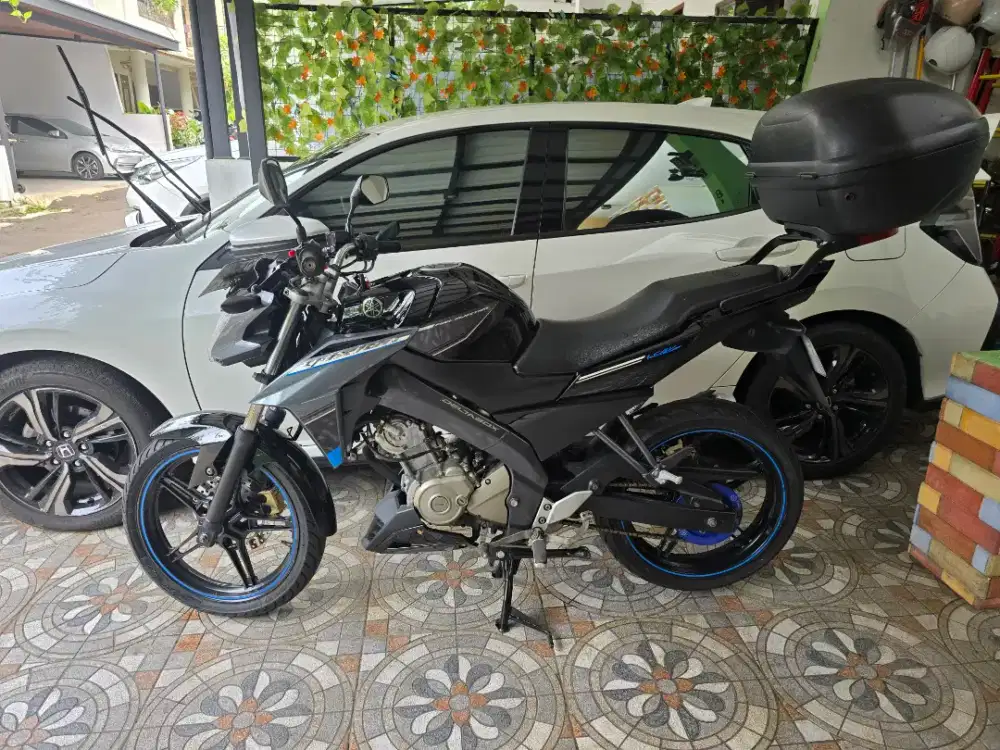 Vixion ADVANCE 2015 pajak panjang Mulus BoNuS