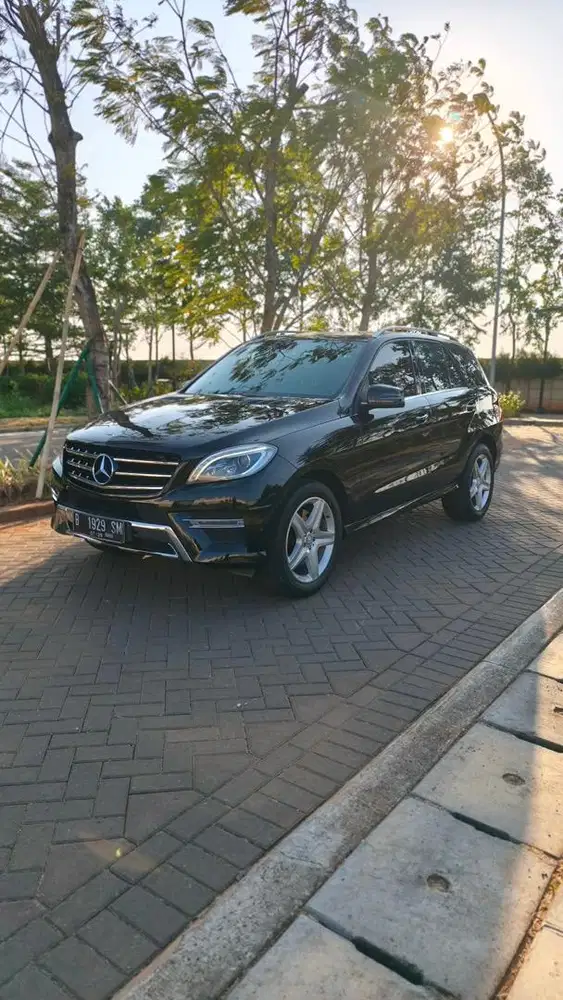 JUAL CEPAT MURAH BU MERCEDES BENZ ML400 AMG 2015 NIK 2014 X3 X5 Q3 Q5
