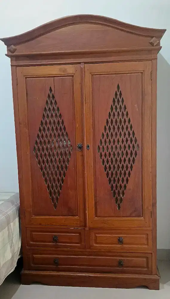 Jual Lemari Jati Asli Murah!!